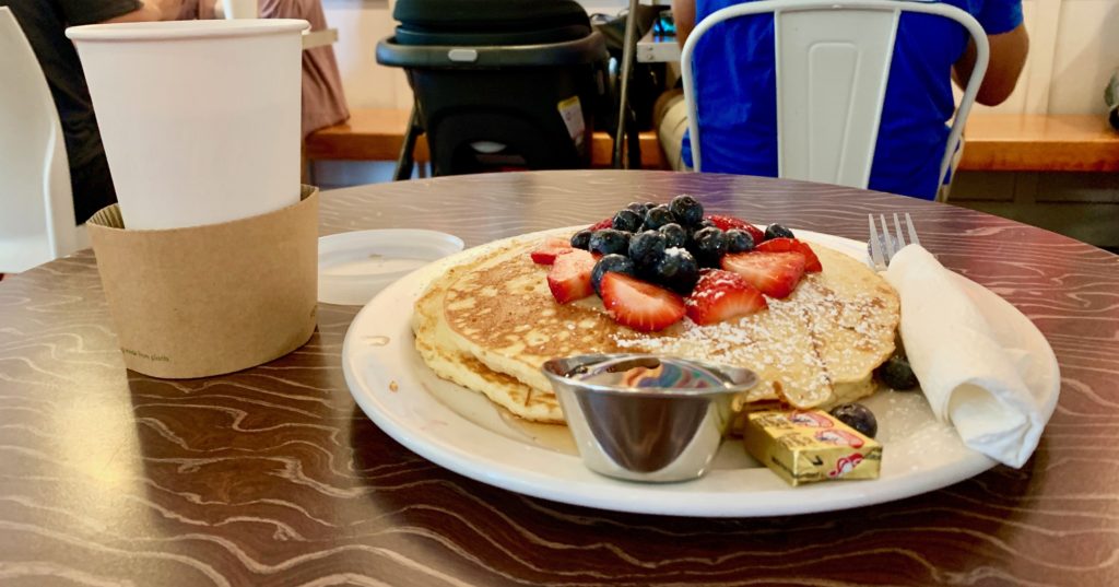 パンケーキとコーヒー