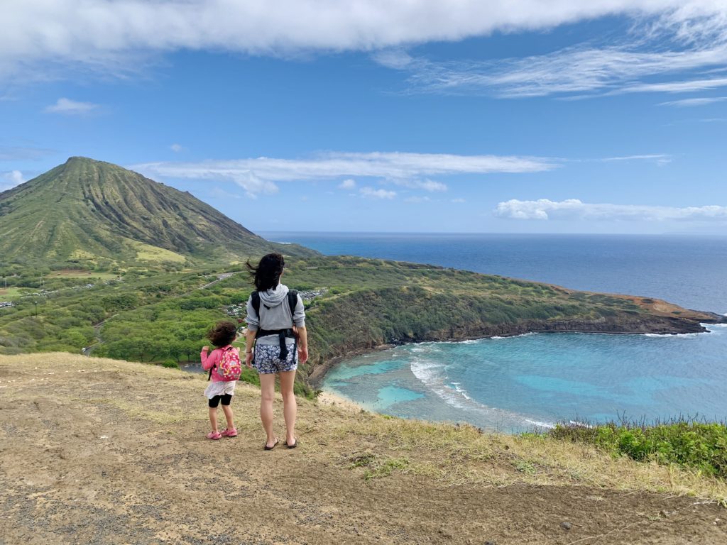 ハナウマベイ（さらに高度アップ）と妻と娘と息子
ココヘッドも入ってきた